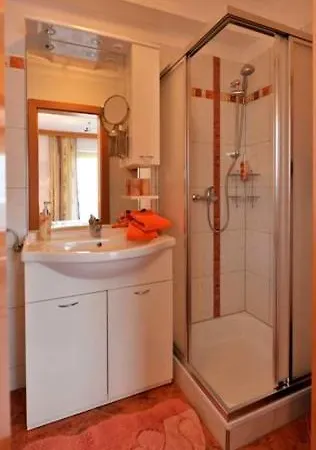 雷特梅各生物旅馆